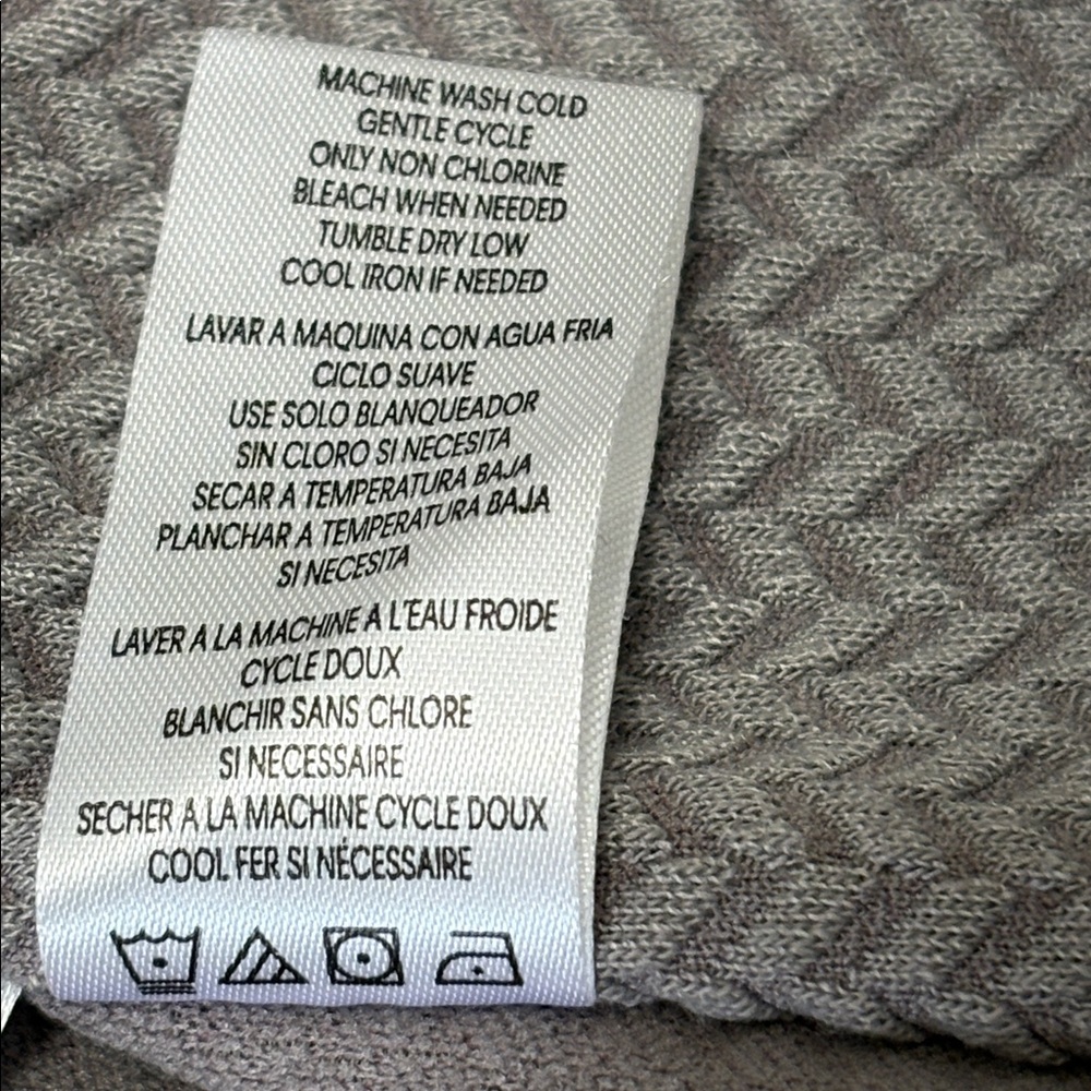 NWT Light Gray Calvin Klein jacket, absolutely no flaws. - Picture 9 of 10